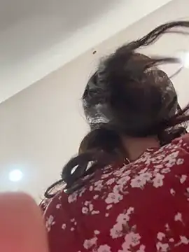 KavyaCurves's cam snapshot