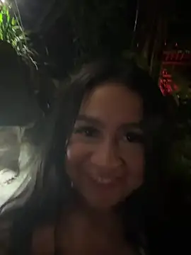 Pretty_Isadora live sex cam