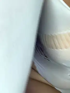 adara_muller_'s cam snapshot