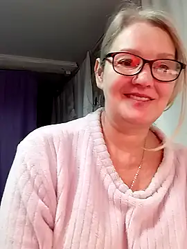 irinamaux live sex cam