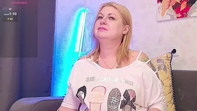 -Yourwoman- live sex cam