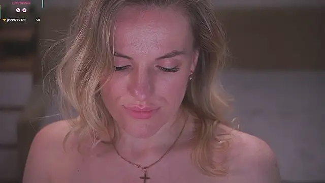 Vanille_Mystery's cam snapshot