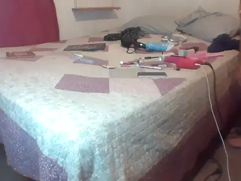 gatitachilena2 live sex cam