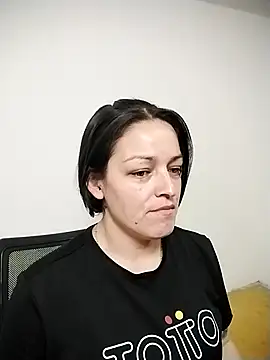 Ivanna_Greey1's cam snapshot