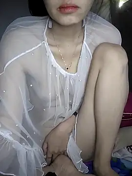 -Nicole-e's cam snapshot