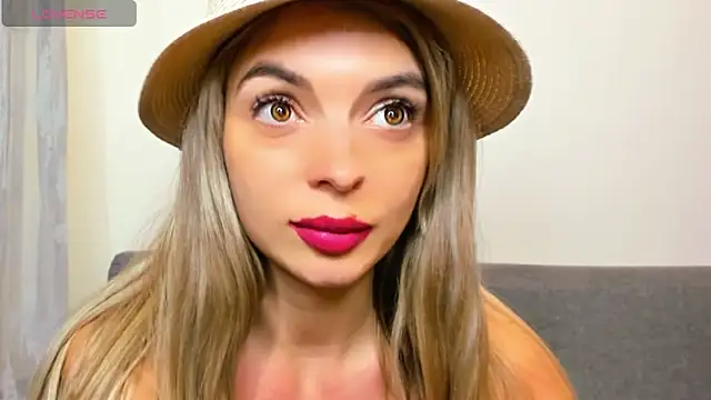 _ellen_meow_'s cam snapshot