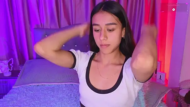 Emiily_Scott1's cam snapshot