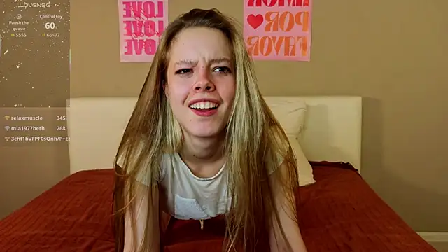 TiffinyMergist's cam snapshot