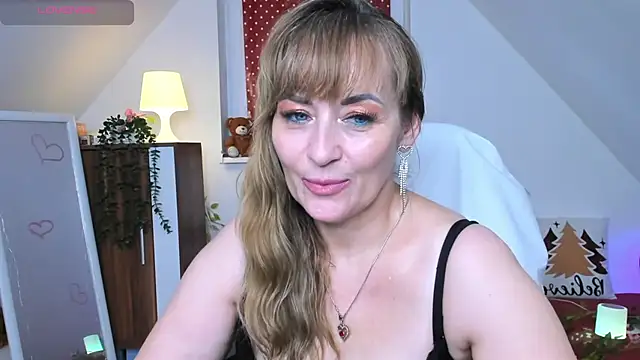 naughtymilane's cam snapshot