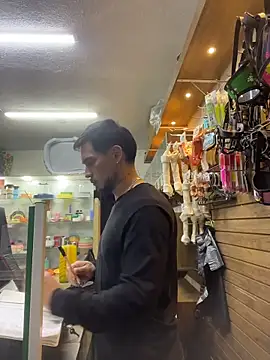 Leonardmoppet live sex cam