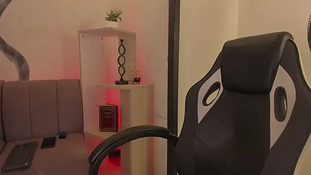 CleoWhite live sex cam