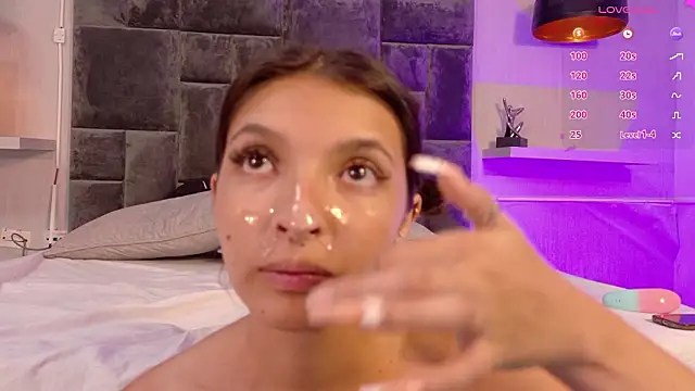 sheylawood's cam snapshot