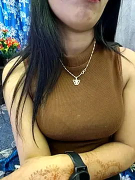 priya_26's cam snapshot