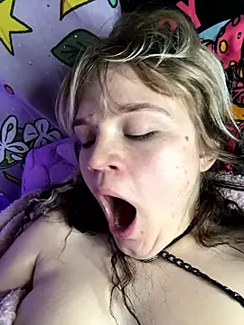 Cutiepiespanks live sex cam