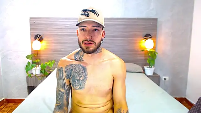 Paulina_And_Tayron live sex cam