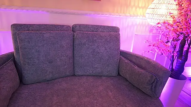 MeganLowell live sex cam