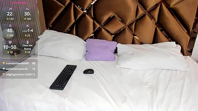 Lolaa-evans live sex cam