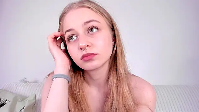 MiaMews's cam snapshot