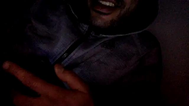 molozeb's cam snapshot