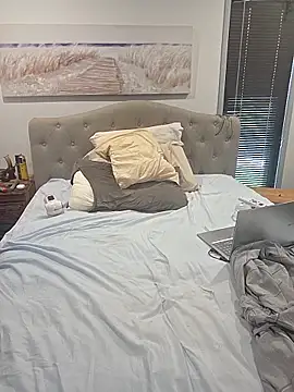 Handsolo_porn's cam snapshot