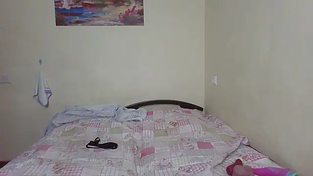 QueenMomyS's cam snapshot