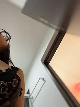 Juanita-Diaz live sex cam