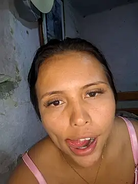 Daniela_Cruz_'s cam snapshot