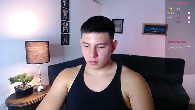 JamesCr_'s cam snapshot