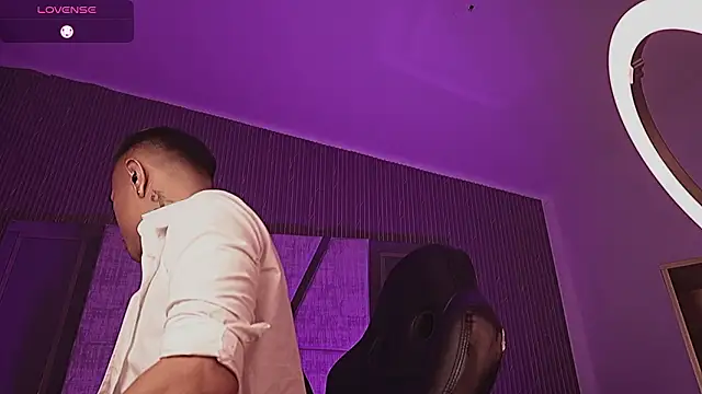 LiamDeep's cam snapshot