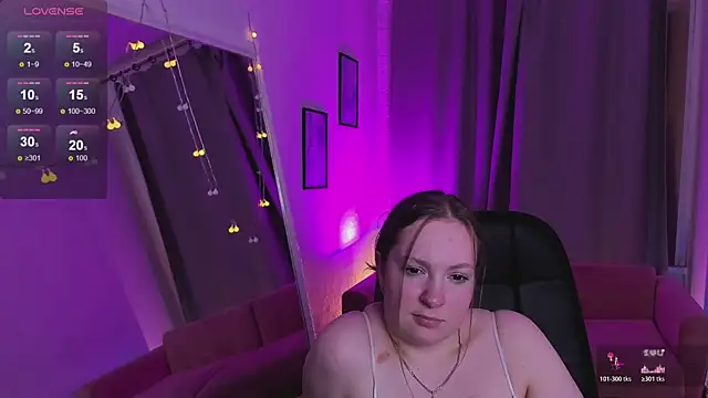 Elizabeth_Walson's cam snapshot