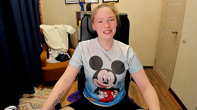 _fiona_Love's cam snapshot