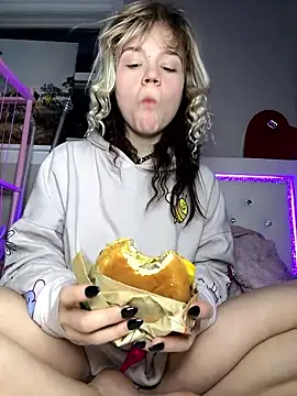 Cutiepiespanks live sex cam