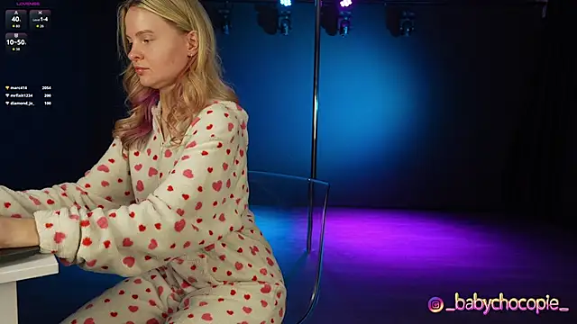 Masha_2002 live sex cam