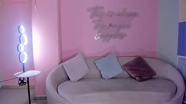 AlessaRomero's cam snapshot