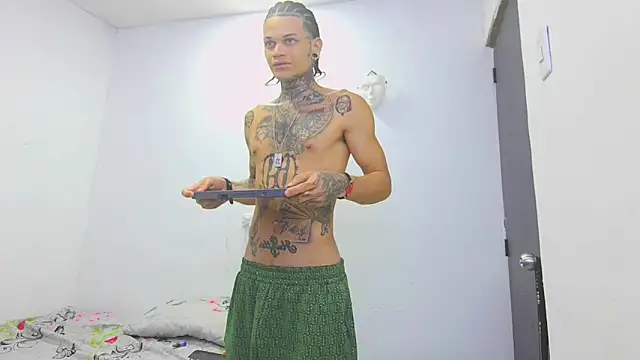 hot_man05's cam snapshot