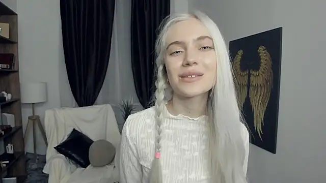 KristalCrowner's cam snapshot