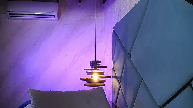 ammy_durand's cam snapshot