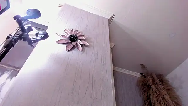 Demian_Hush live sex cam