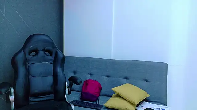 Britney_taylor_'s cam snapshot