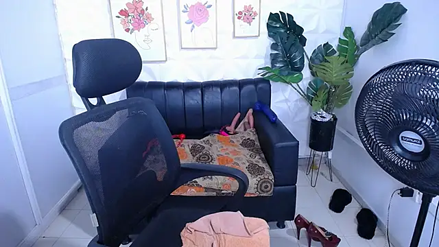 Valentinaa_mature's cam snapshot