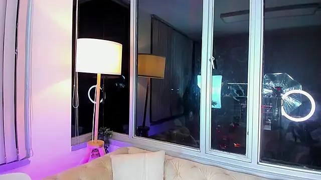 Zoey_thompson's cam snapshot