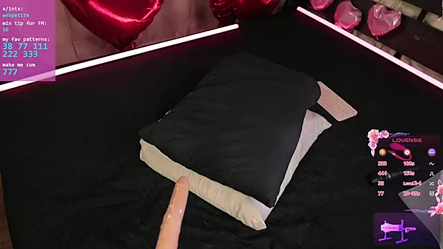 webpetite live sex cam