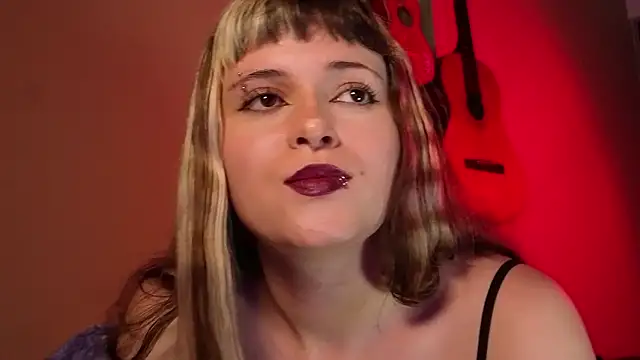 NEXT_DOOR_GIRL_'s cam snapshot