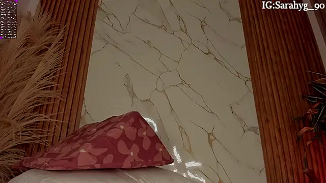 sara_gwen's cam snapshot