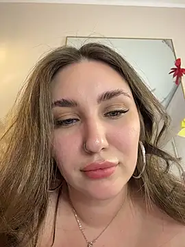 KiraBarlows live sex cam