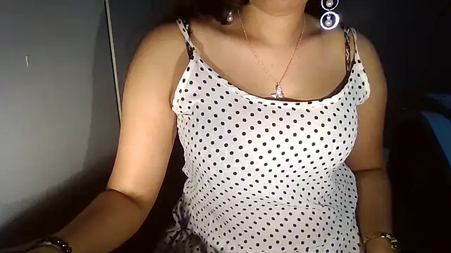 Yashika_Loves's cam snapshot