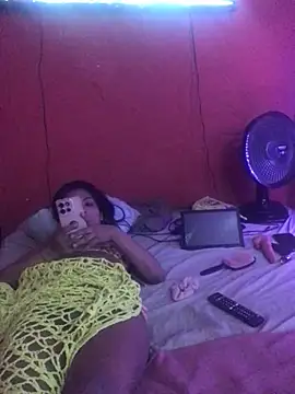 Kellye_hotTs live sex cam