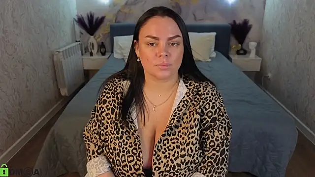 adele_crown's cam snapshot