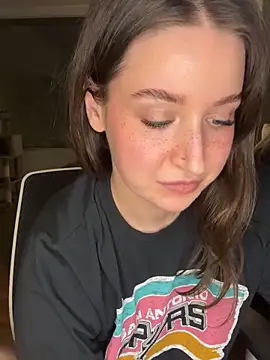 nerdynina live sex cam