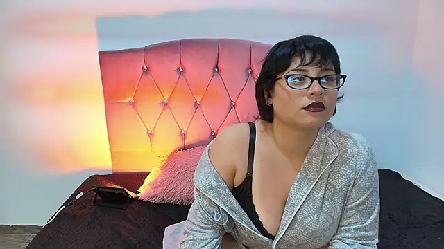 Angelic_17's cam snapshot